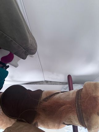 Guardaroba a porte scorrevoli bianco e grigio