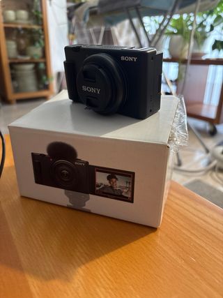 Cámara Sony ZV-1F Negra