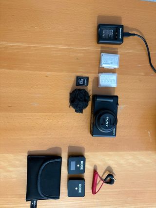 Cámara Sony ZV-1F Negra