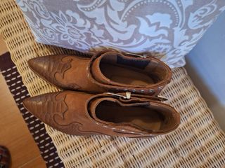 Botas de cuero auténtico