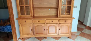 Armario vitrina madera y cristal