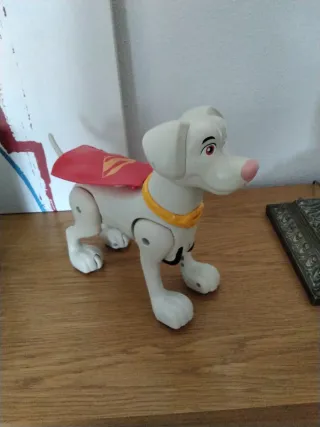 Perro Superman Juguete con movimiento