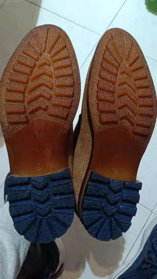 Botines de ante marrón