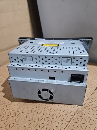 Rádio Original Mercedes W211