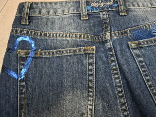 Minifalda vaquera Desigual Nueva a estrenar.