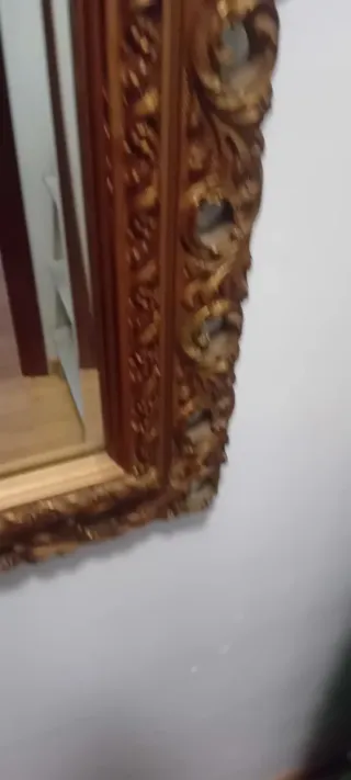 Espejo Rectangular Dorado con Marco