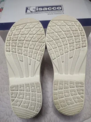 Scarpe sanitarie bianche vera pelle n. 40
