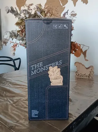 Labubu Fall in Wild The Monsters