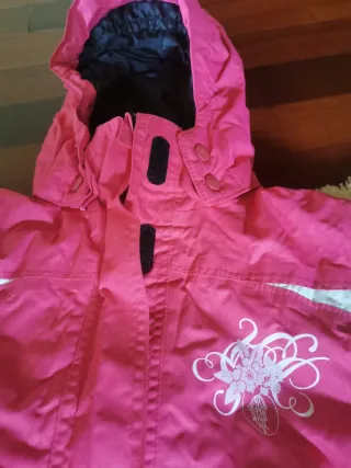 Traje de esquí infantil rosa y blanco