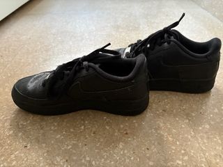 Nike Air Force 1 Negras