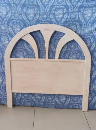 Cabeceros de madera beige