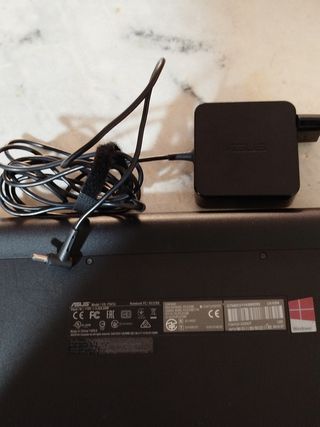 Portátil ASUS F541U Plata y Negro