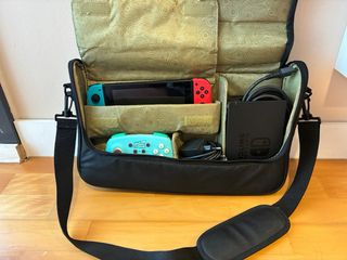 Nintendo Switch + Mandos,Juegos y Funda