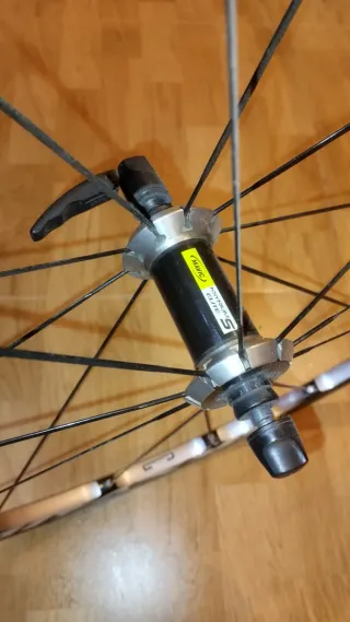 Llanta delantera Mavic ksyrium elite S