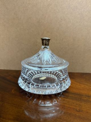 Bombonera de cristal y plata