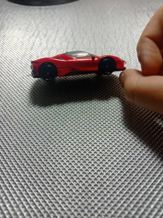 Macchinina Hot Wheels Ferrari SF90 Stradale