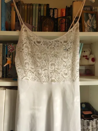 Camisón largo blanco con encaje