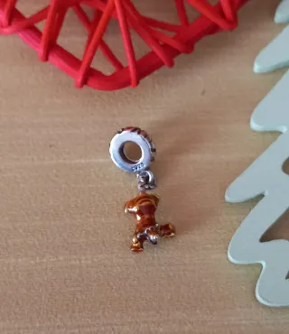 Colgantes Winnie de Pooh Disney Dorado y Rojo