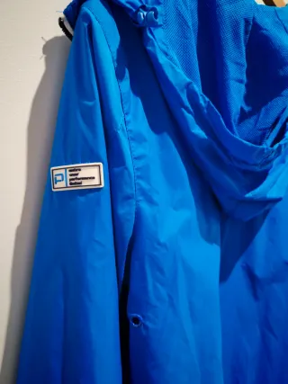 Chubasquero azul chico Talla S