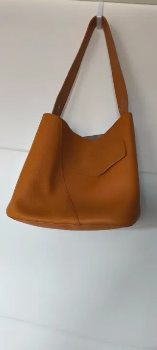 Bolso piel granulada color mostaza