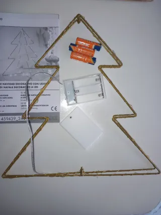 Árbol Navideño Decorativo LED Dorado