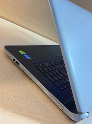 HP Pavilion 17 i7 / 16Gb / 256Gb SSD + 1Tb HDD