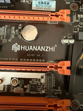 HUANANZHI X99 F8D + Xeon E5 2680 + 16Gb