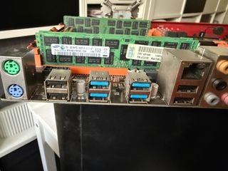 HUANANZHI X99 F8D + Xeon E5 2680 + 16Gb