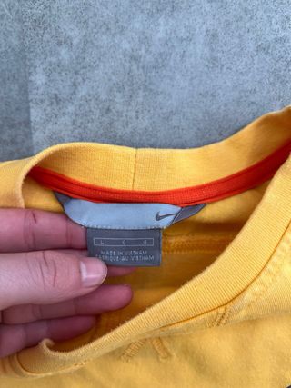 Camiseta Nike Amarilla