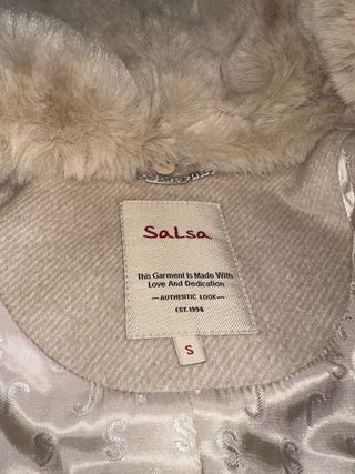 Abrigo Salsa Beige con Cuello Pelo Sintético