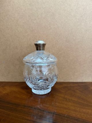 Bombonera de cristal y plata