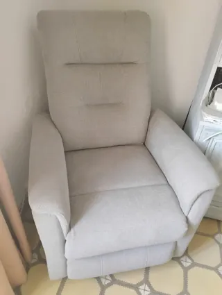 Sillón nuevo levanta personas