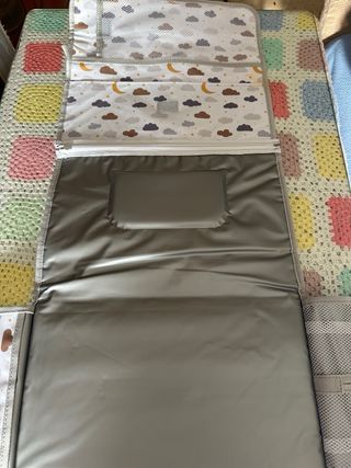 Cambiador de bebé plegable