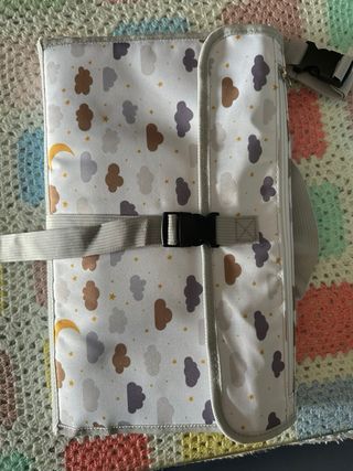 Cambiador de bebé plegable