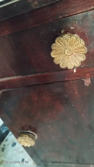 Mesita de noche antigua madera y metal