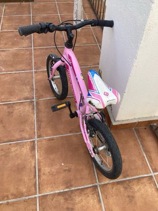 Bicicleta infantil rosa Megamo