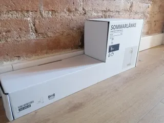 Lámpara de mesa Ikea SOMMARLANKE Beige