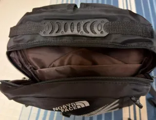 Mochila The North Face Negra 25L