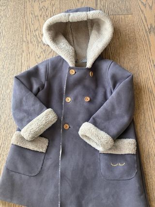 Abrigo niña piel nobuck hecho en Galicia