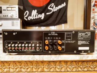 AMPLIFICADOR TECHNICS SU-V460