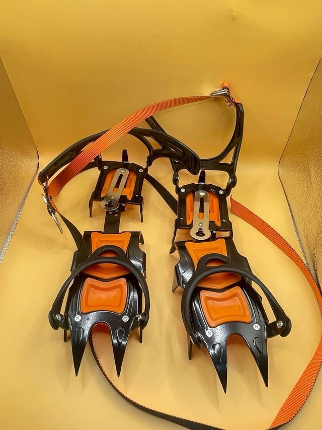 Crampones de Nieve con 12 Puntas – Antideslizantes