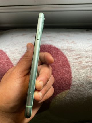 iPhone 11 256GB Verde (Batteria Danneggiata)