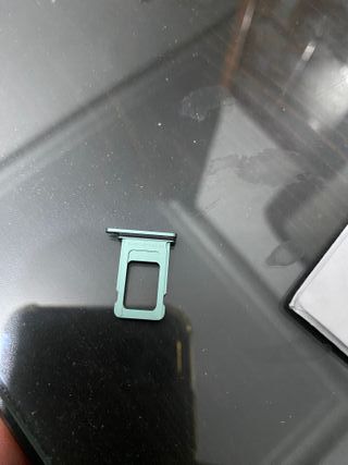 iPhone 11 256GB Verde (Batteria Danneggiata)