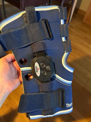 Rodillera Ortopédica Thermo-med Neopreno