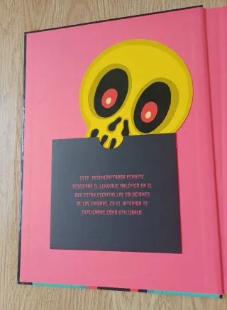 Enigmas de miedo: 10 relatos con enigma