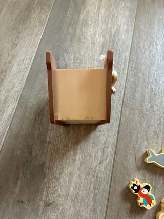 Nave pirata in legno con personaggi