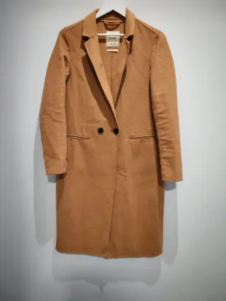 Abrigo camel talla M