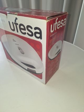 Sandwichera Ufesa Blanca