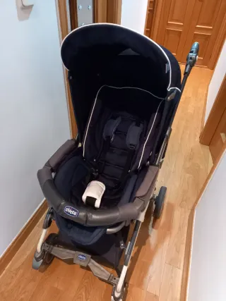 Trio Chicco Living -Silla de paseo, cuco y capazo