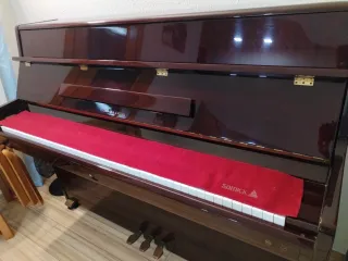 Piano de pared Samick